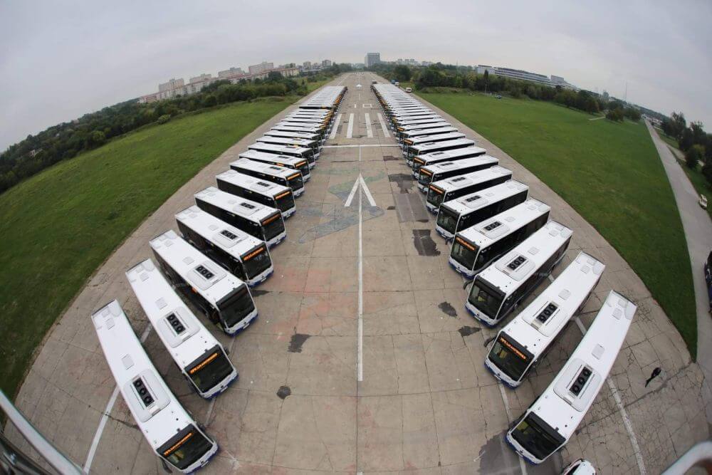 Uroczyste przekazanie 86 autobusów Mercedes-Benz