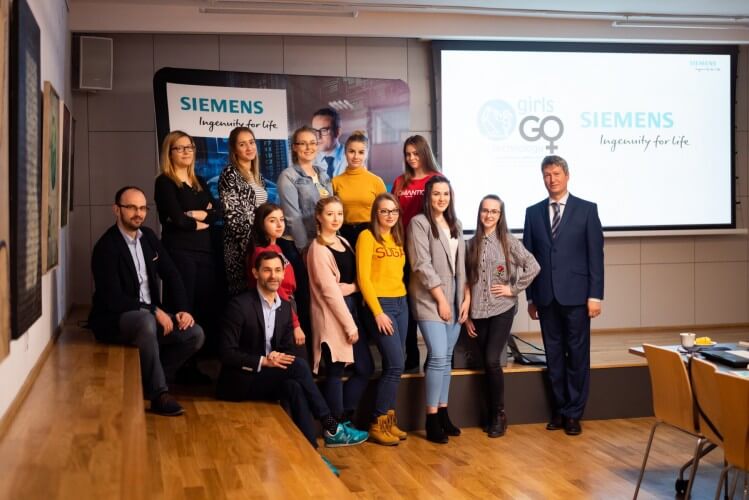 Siemens dołącza do projektu „Girls Go Technology"