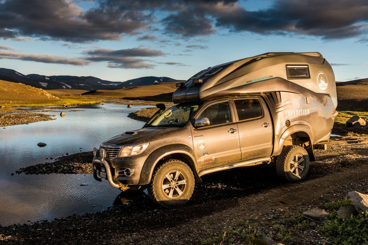 Terenowy kamper Hilux Expedition V1 Terenowy kamper Hilux Expedition V1