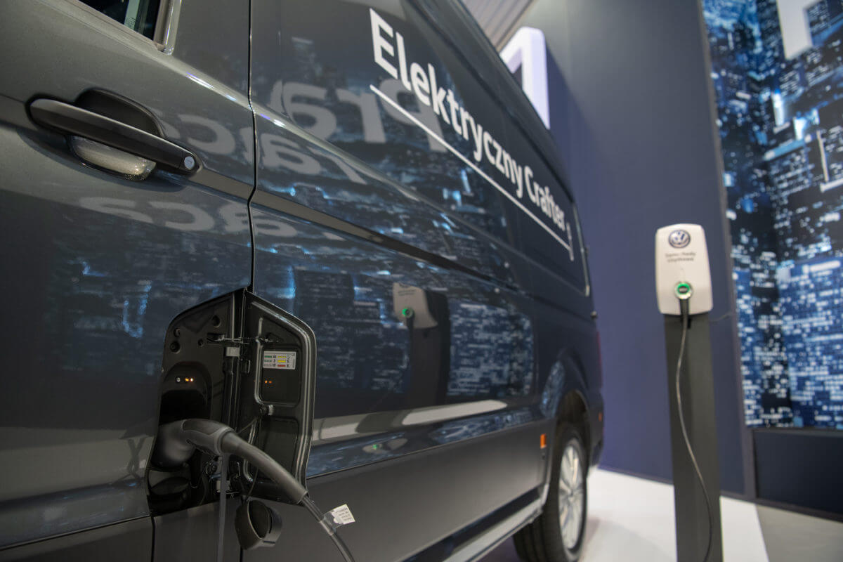 Leasing napędza elektromobilność – kiedy pierwszy milion?