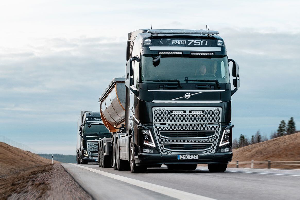 Volvo Trucks prezentuje rozwiązanie ułatwiające kierowcom utrzymywanie właściwej odległości Volvo Trucks prezentuje rozwiązanie ułatwiające kierowcom utrzymywanie właściwej odległości