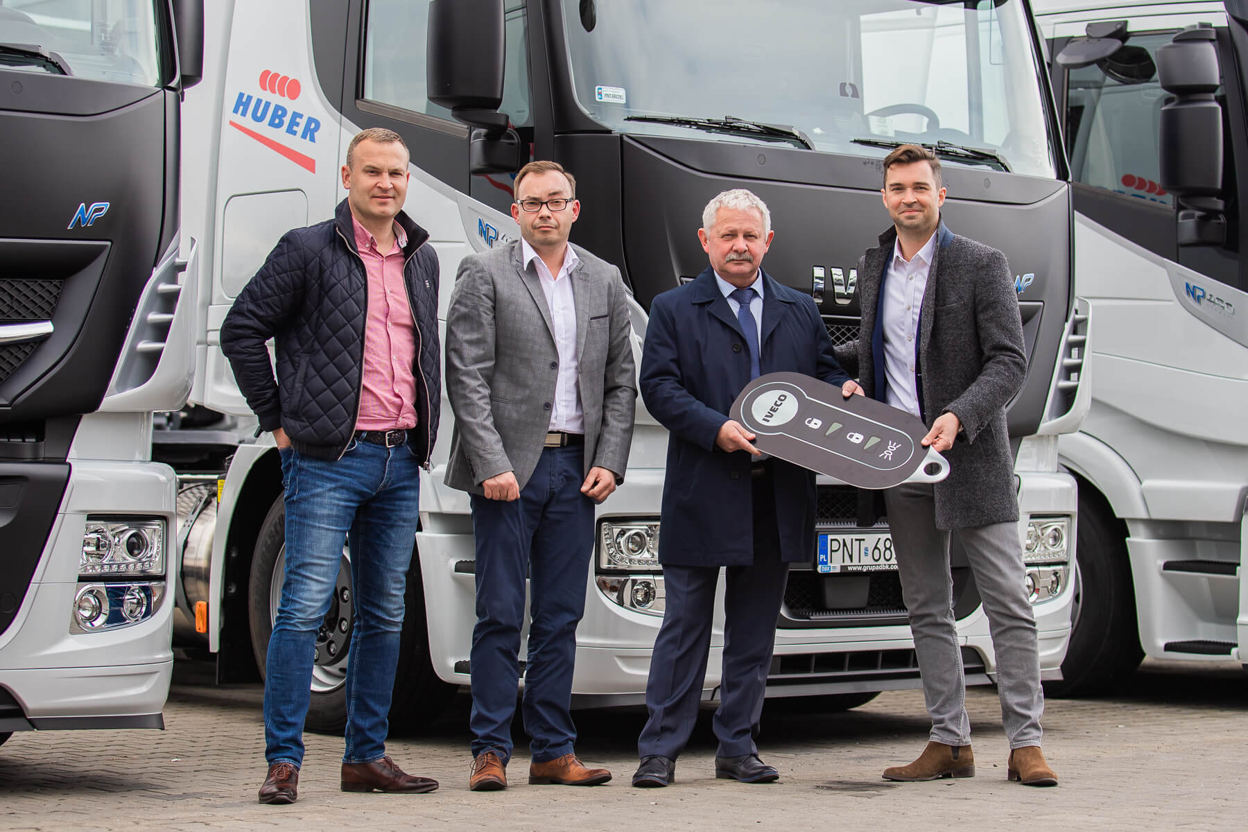 Kolejne Iveco Stralisy LNG wyruszają w trasę Kolejne Iveco Stralisy LNG wyruszają w trasę