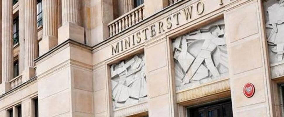 Średnie ceny detaliczne paliw na polskich stacjach Średnie ceny detaliczne paliw na polskich stacjach