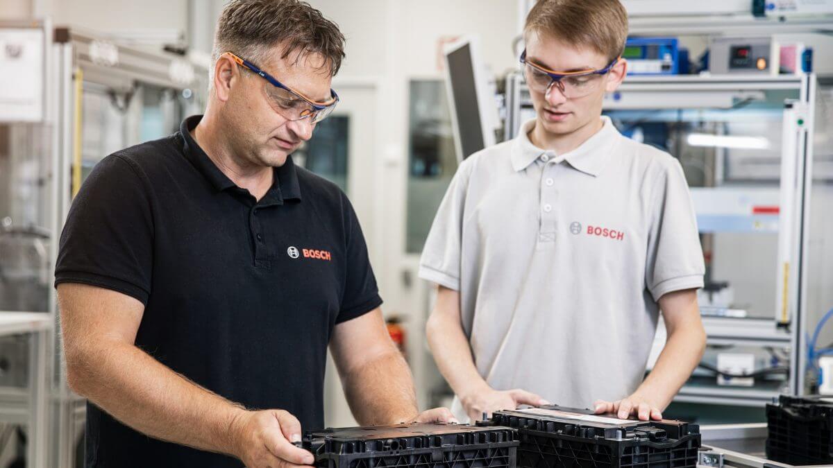 Współpraca Bosch i CATL przy opracowaniu nowych ogniw akumulatorowych Współpraca Bosch i CATL przy opracowaniu nowych ogniw akumulatorowych