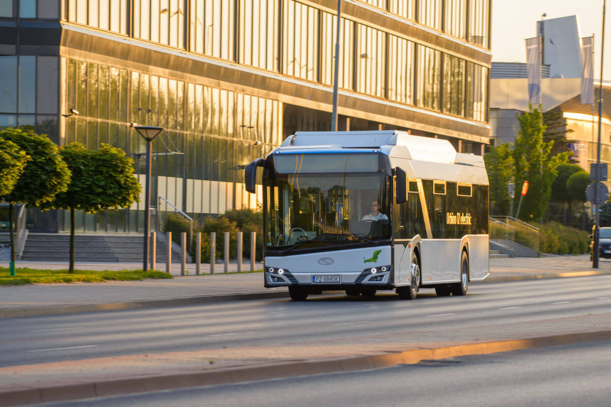 Solaris na elektrycznej drodze przyszłości