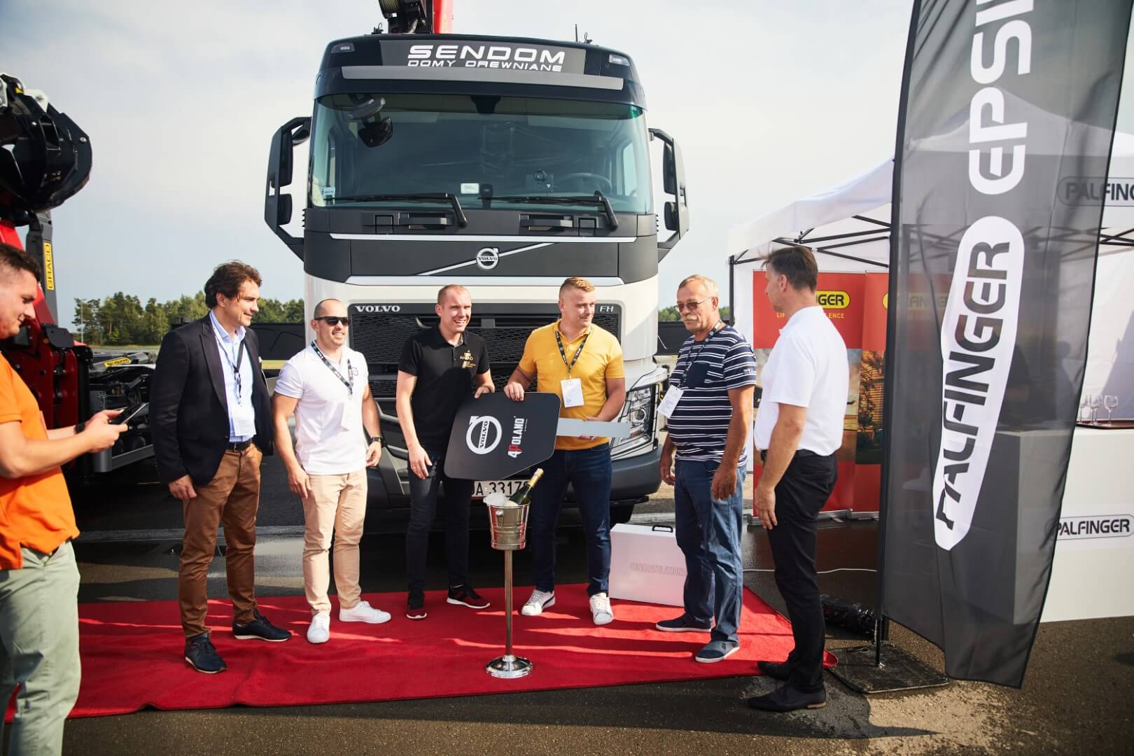 25 lat działalności Volvo na polskim rynku 25 lat działalności Volvo na polskim rynku
