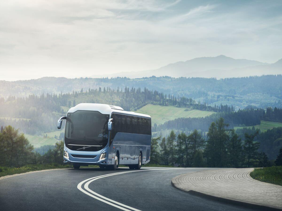 Volvo rozszerza ofertę o 15-metrowy autokar Volvo rozszerza ofertę o 15-metrowy autokar