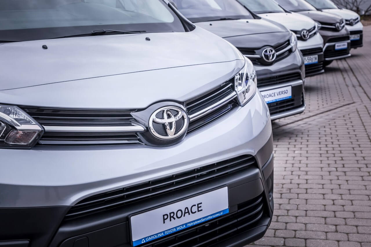 Toyota zawiesza produkcję w większości europejskich fabryk Toyota zawiesza produkcję w większości europejskich fabryk