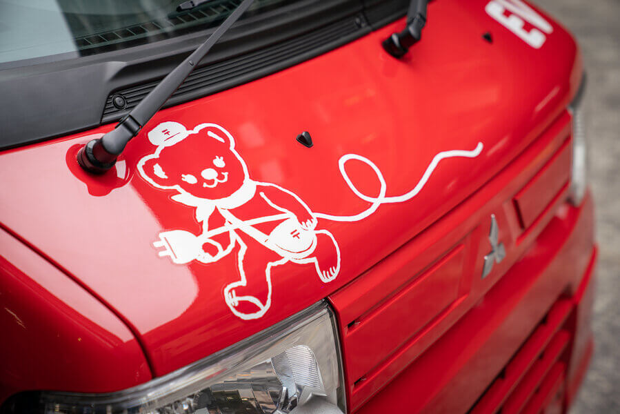 1200 pojazdów elektrycznych Mitsubishi dla japońskiej poczty 1200 pojazdów elektrycznych Mitsubishi dla japońskiej poczty