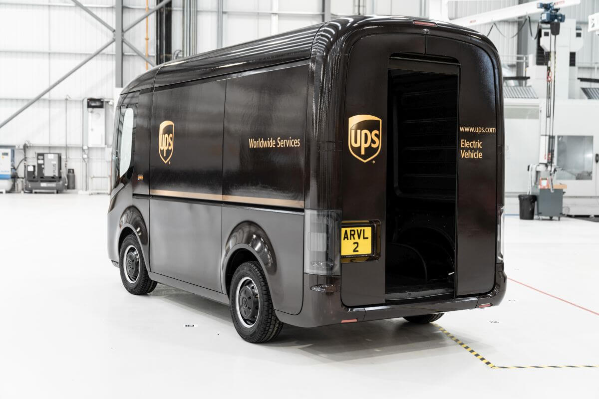 UPS zamawia 10 000 elektrycznych pojazdów dostawczych UPS zamawia 10 000 elektrycznych pojazdów dostawczych