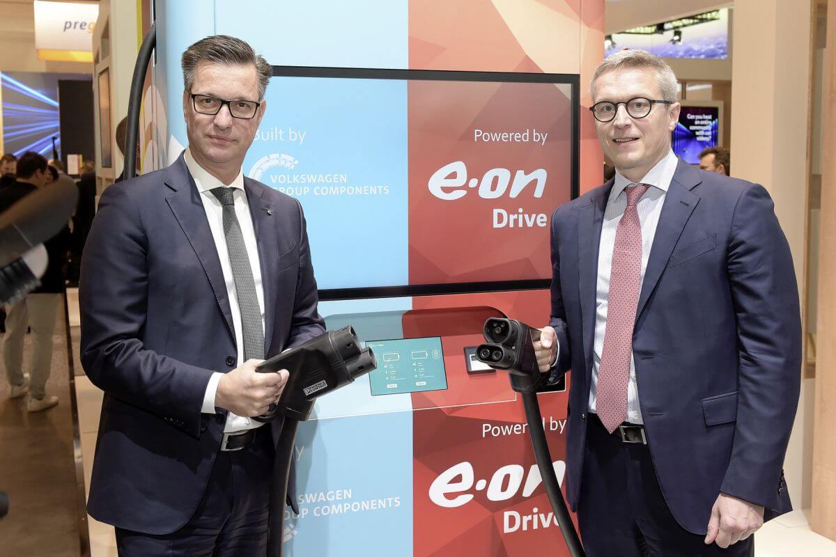 Innowacyjną stację szybkiego ładowania samochodów elektrycznych Innowacyjną stację szybkiego ładowania samochodów elektrycznych