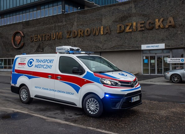 Toyota PROACE dla Centrum Zdrowia Dziecka