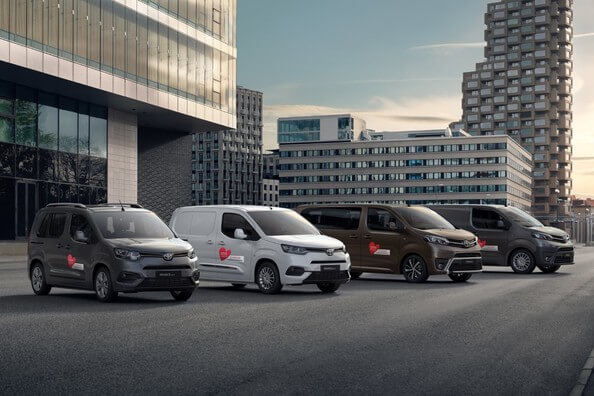 Toyota przekaże auta dla szpitali Toyota przekaże auta dla szpitali