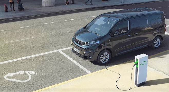 Pora na e-Peugeota