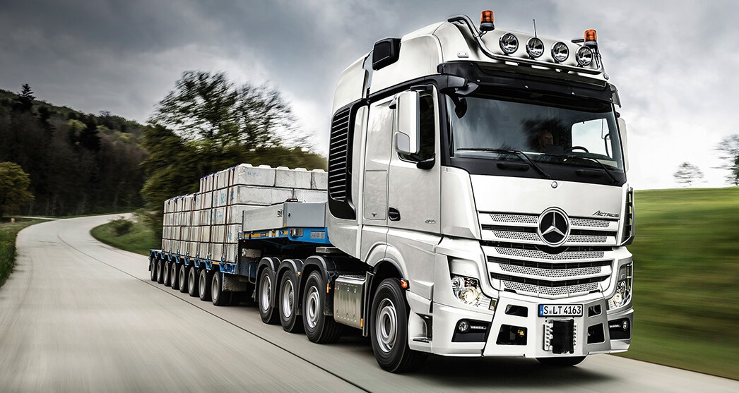 Mercedes-Benz Trucks wspiera transport drogowy w czasie kryzysu