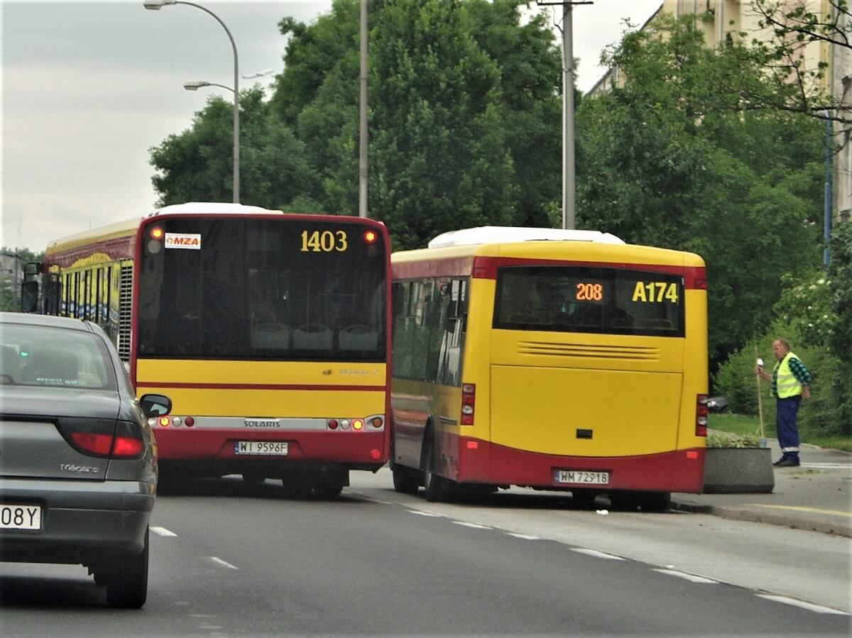 Mniej niż połowa