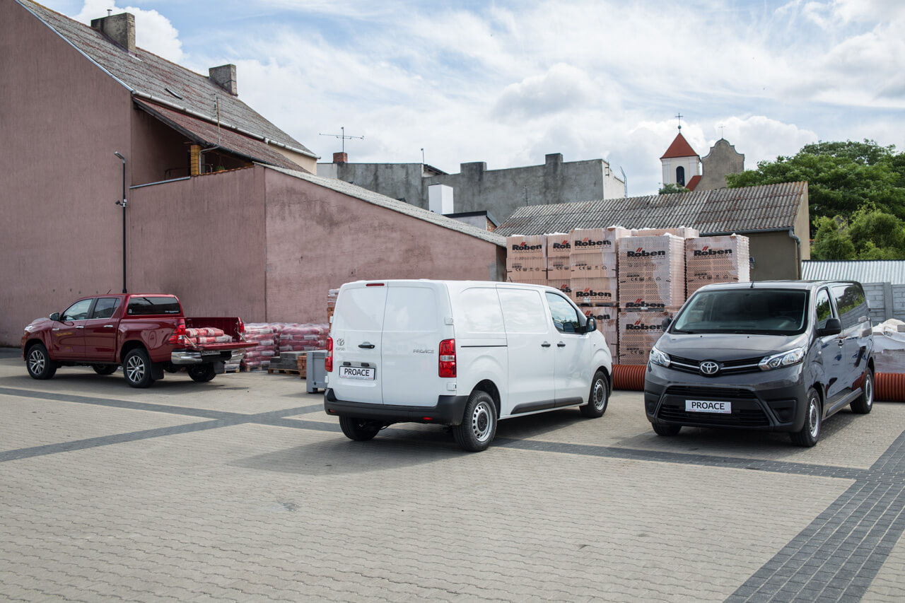 Toyota umacnia pozycję na rynku aut dostawczych