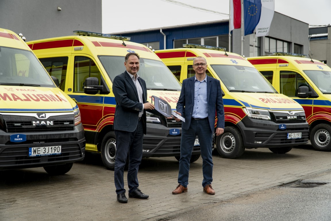 20 ambulansów MAN TGE