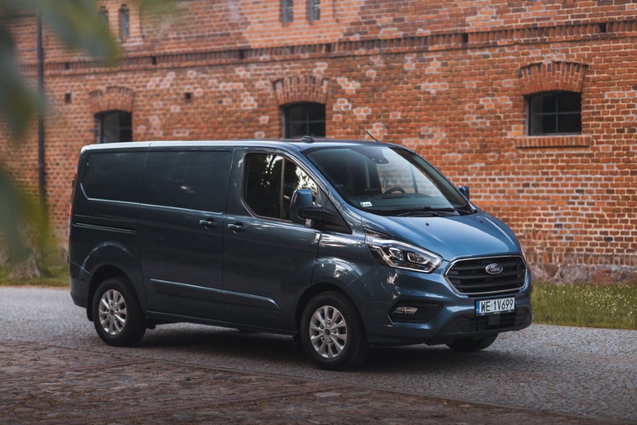 Ford Transit Custom i Tourneo Custom jako hybryda szeregowa