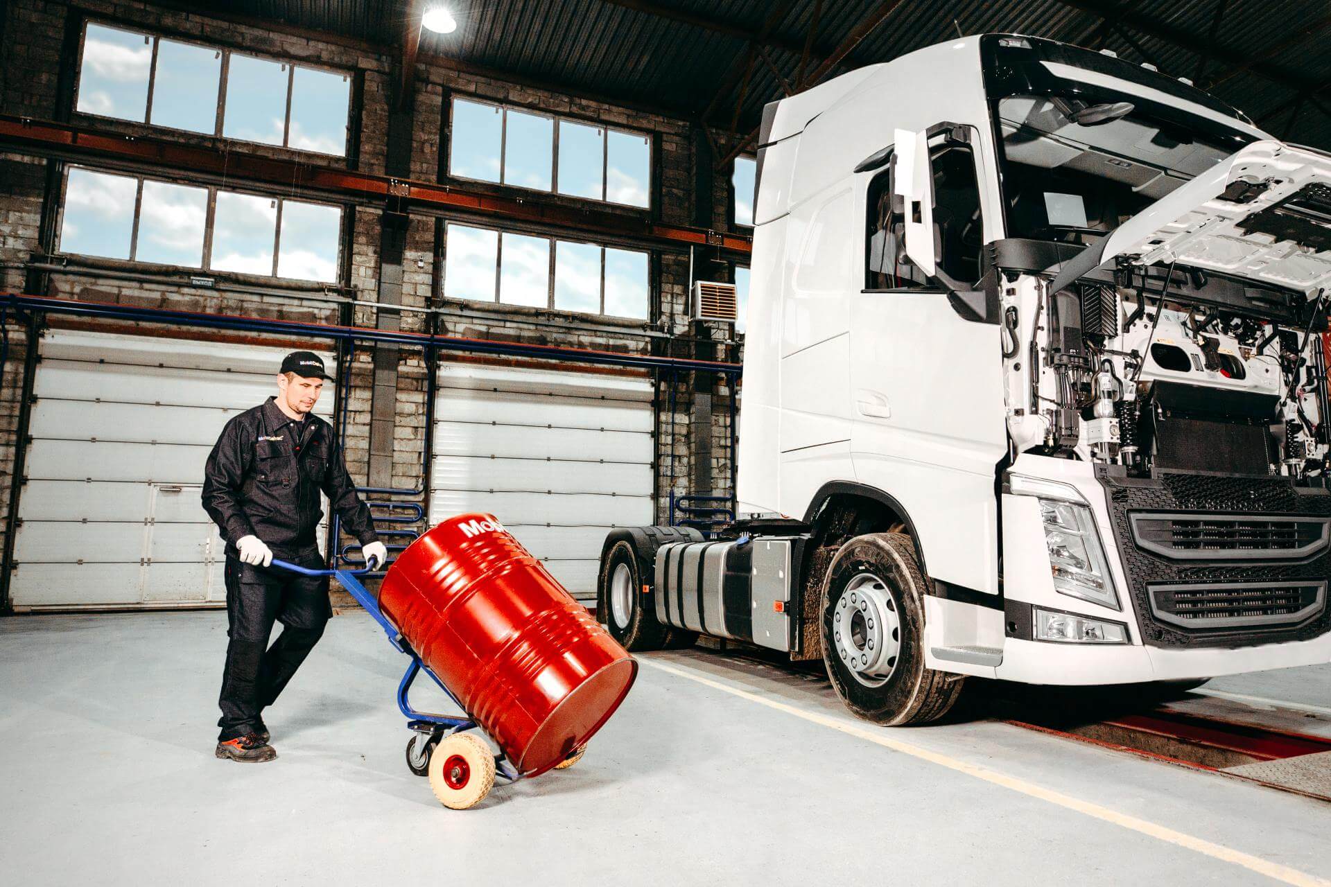 Szybkie oszczędności na serwisie olejowym to ryzyko z opóźnionym zapłonem Szybkie oszczędności na serwisie olejowym to ryzyko z opóźnionym zapłonem