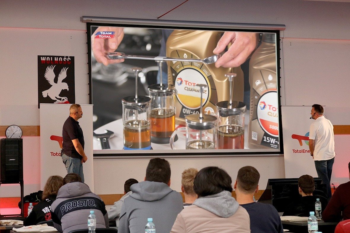 Akademia Quartz Akademia Quartz