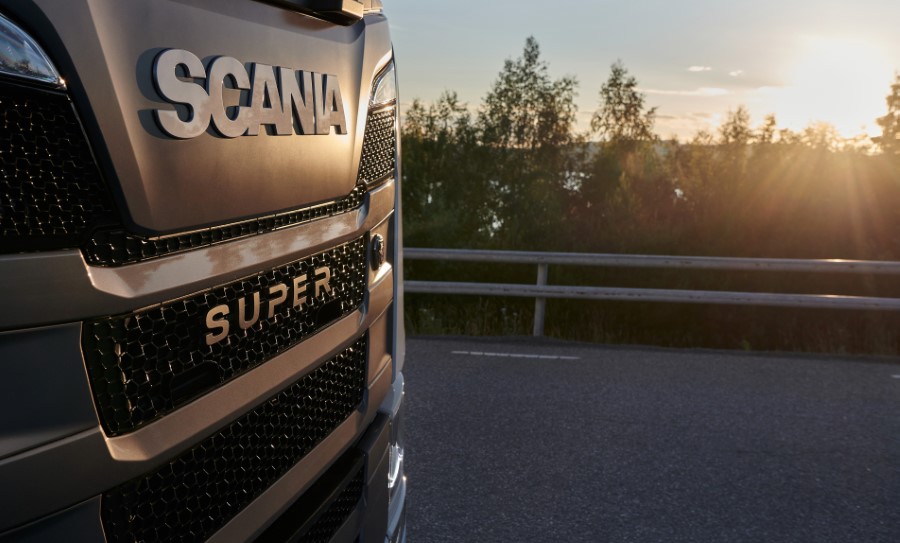 Scania wprowadza nowy układ napędowy Scania wprowadza nowy układ napędowy