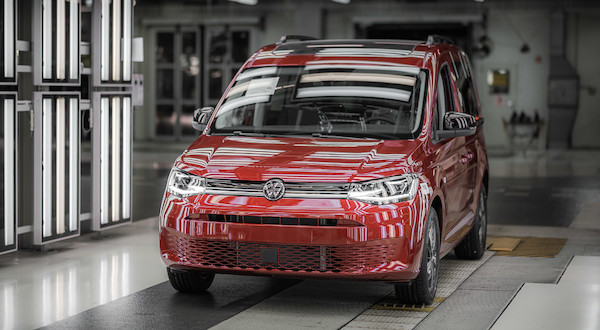 75 500 Caddy 5 z Poznania przez rok 75 500 Caddy 5 z Poznania przez rok