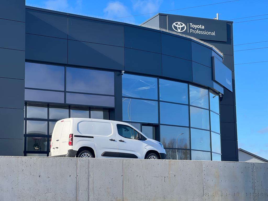 Szósty salon sieci Toyota Professional