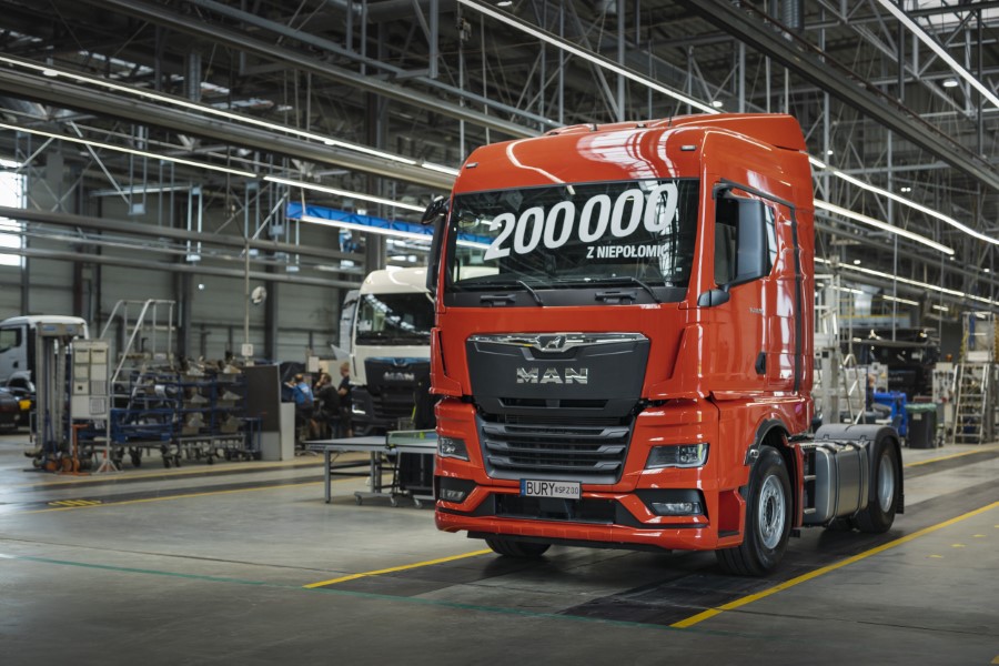 200 000 z Niepołomic