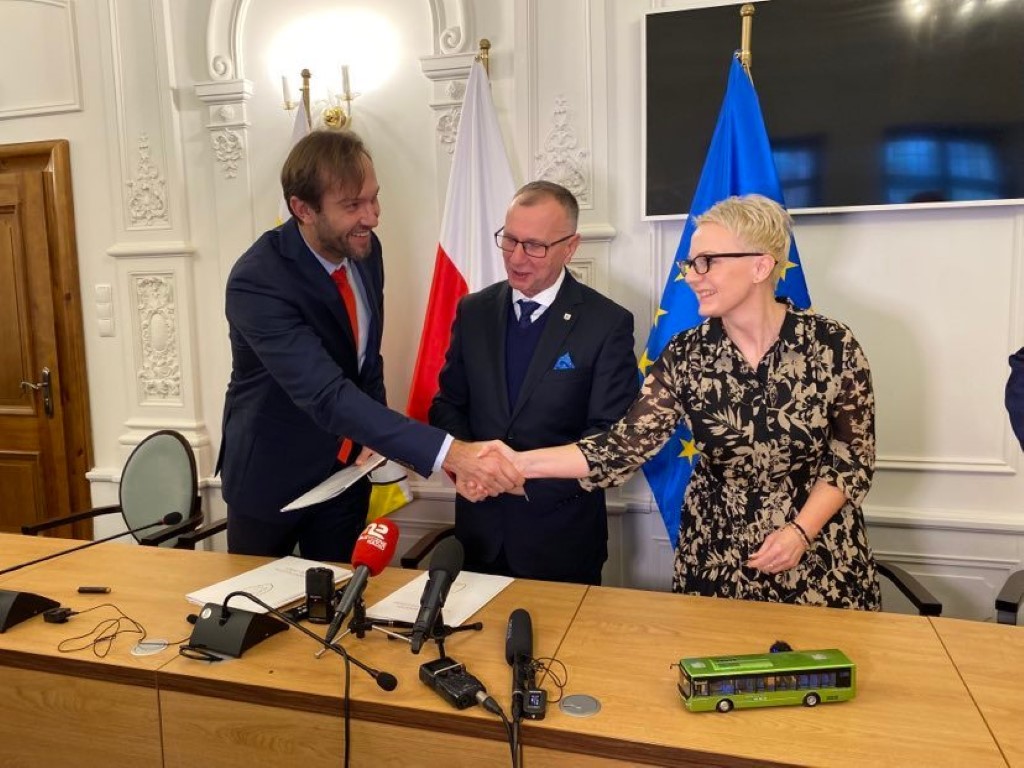 Yutongi w Jeleniej Górze