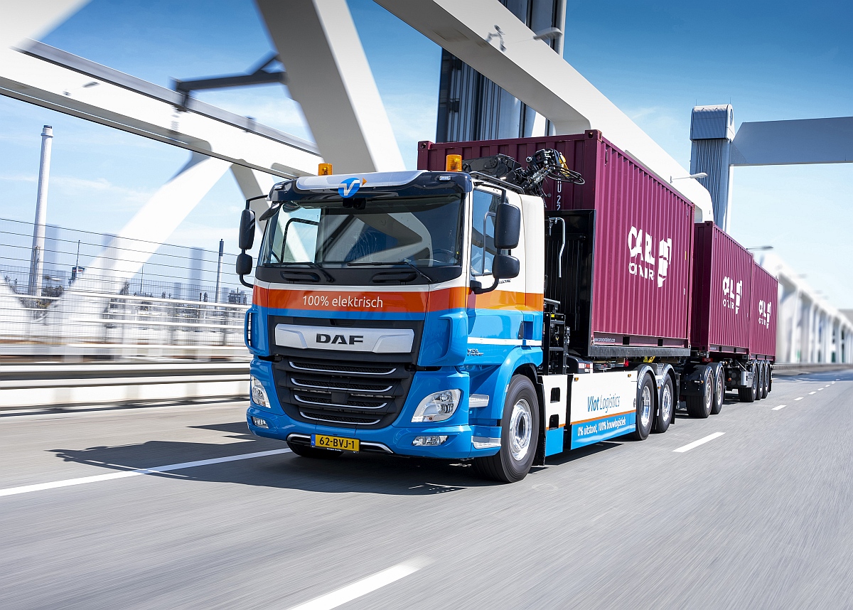 Pierwszy elektryczny pojazd EcoCombi wyjeżdża na trasę w Holandii