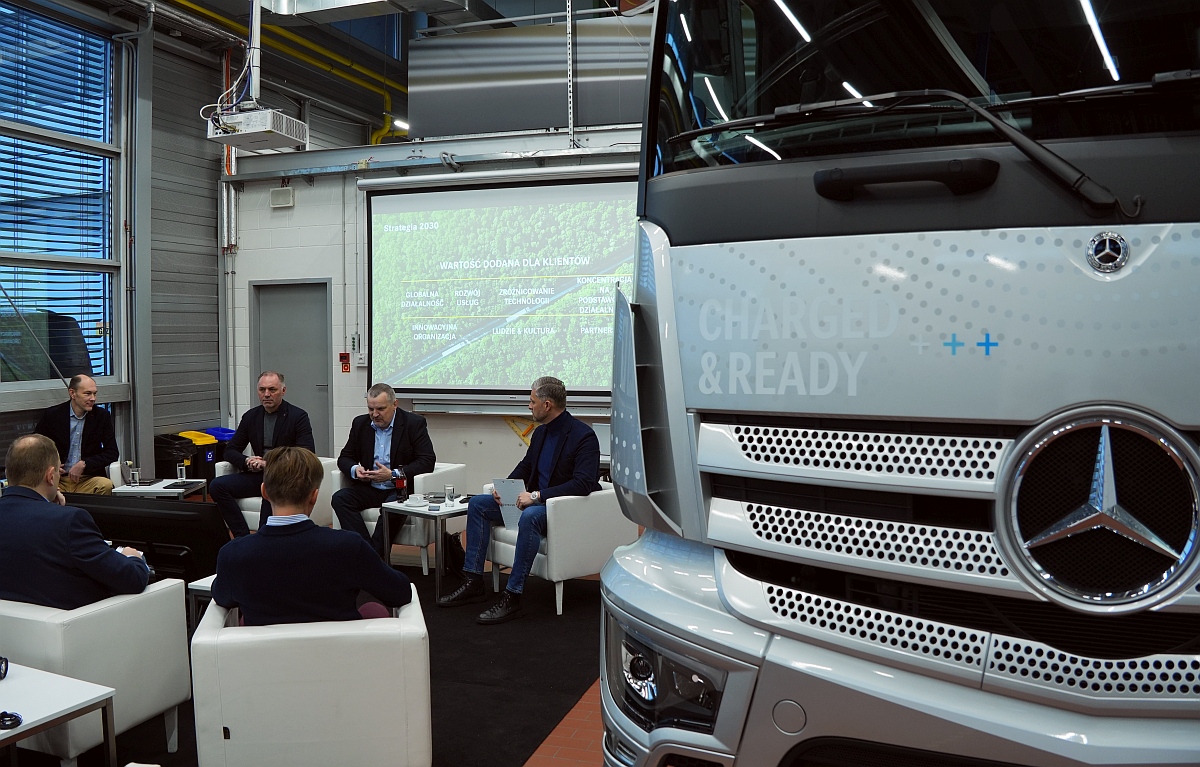 Drugie miejsce i drugi historycznie wynik Daimler Truck Polska