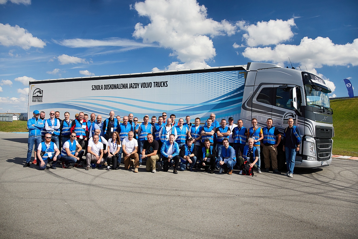 Kierowców zawodowych wciąż brakuje Kierowców zawodowych wciąż brakuje