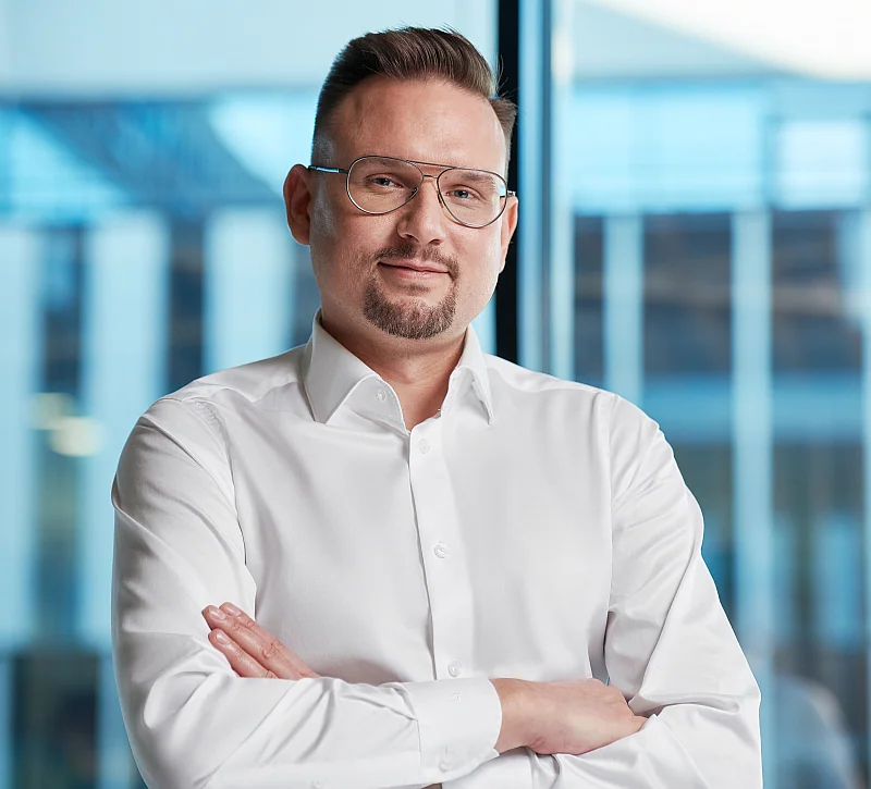 20 lat OTOMOTO. Od aut osobowych do ciężarowych