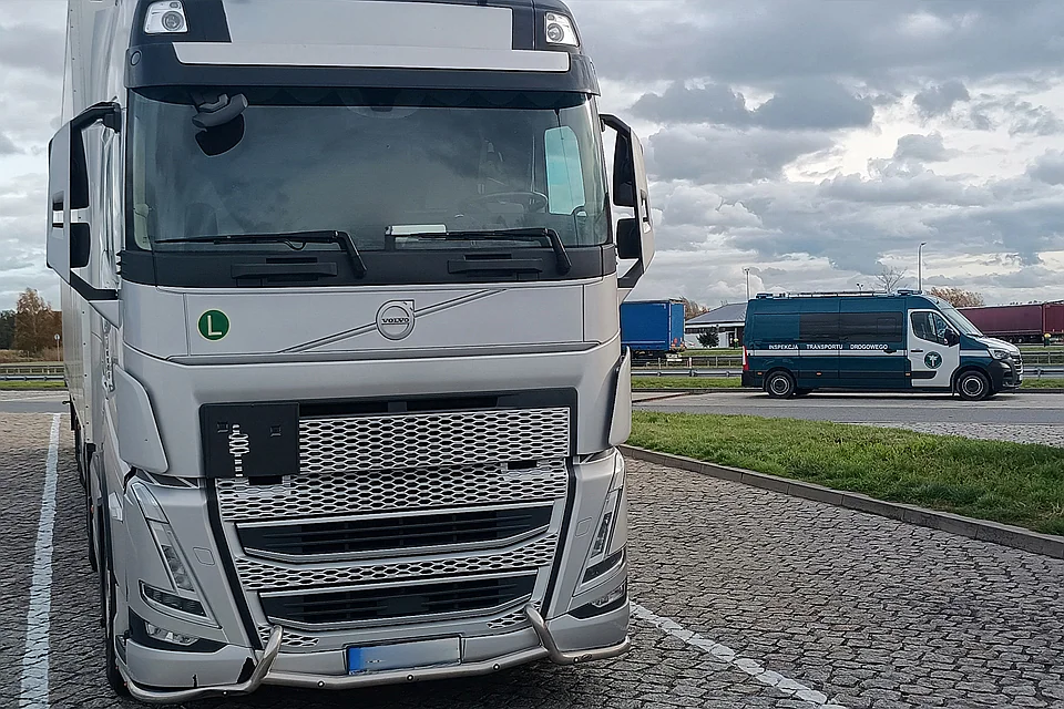 Jazda na dwie karty i skracanie odpoczynków Jazda na dwie karty i skracanie odpoczynków