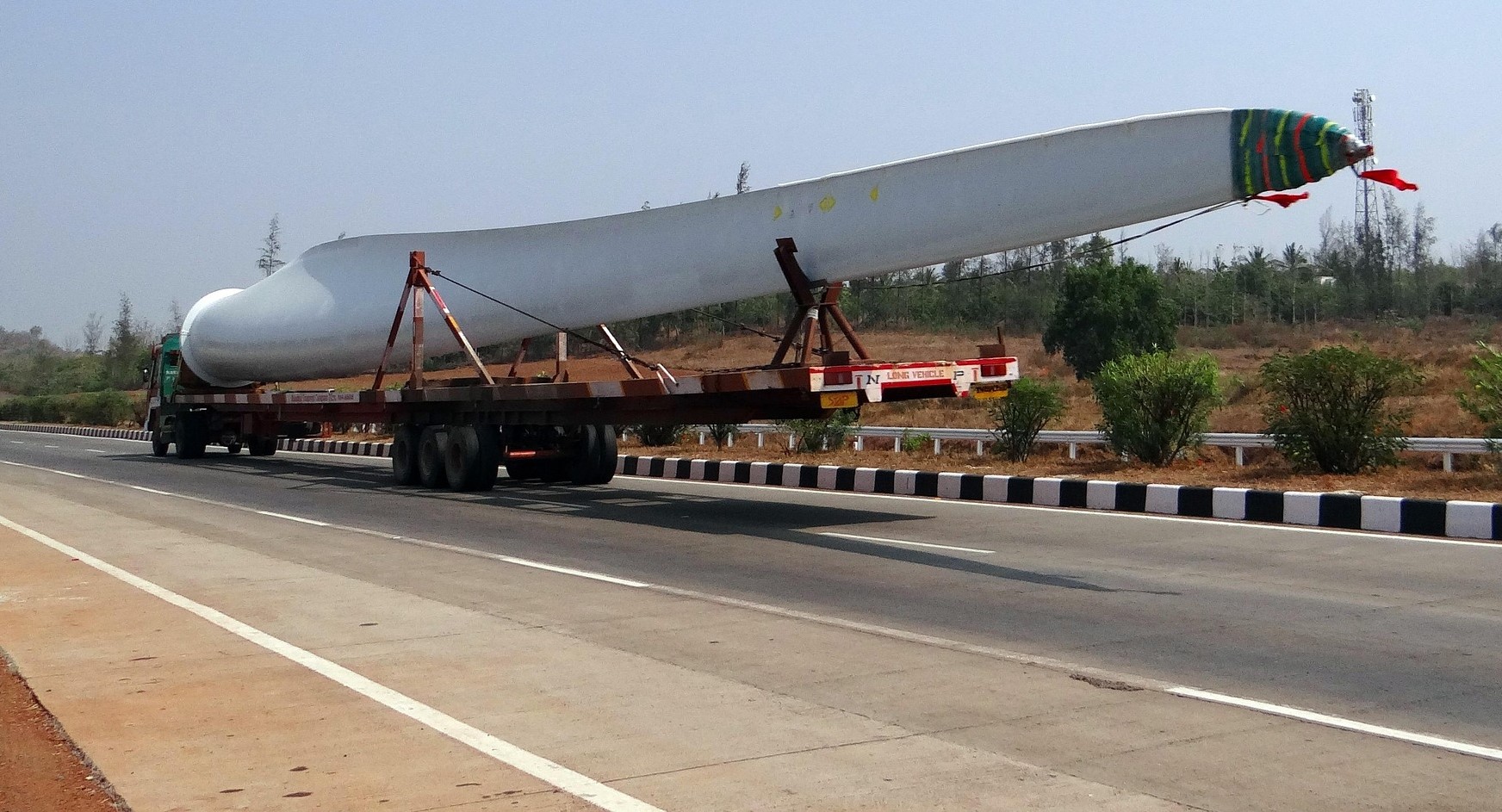 Mniej biurokracji i dłuższe zezwolenia. Bawaria ułatwia transport ponadgabarytowy